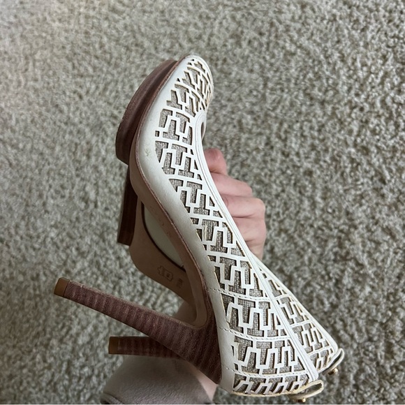 Tory Burch white heels - Picture 7 of 7